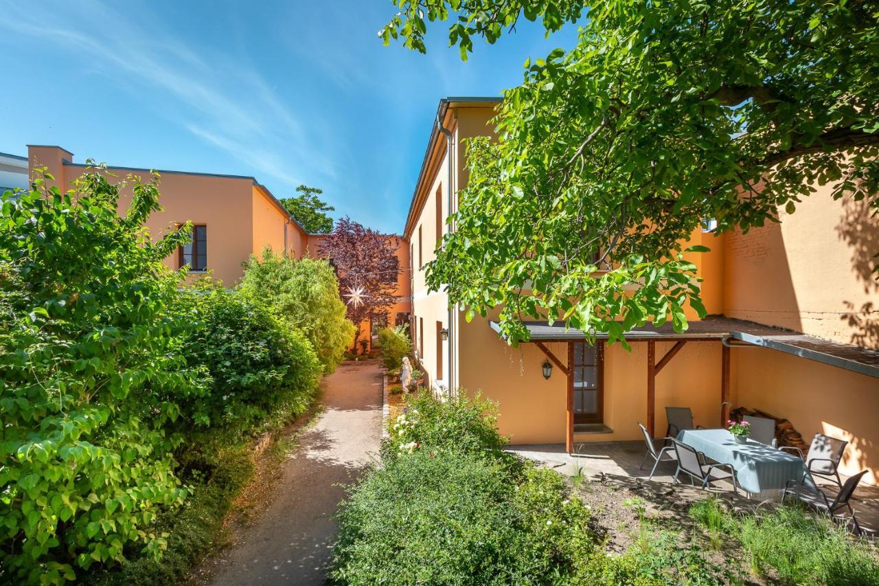 Idyllisches Haus Mitten In Berlin Berlim Exterior foto